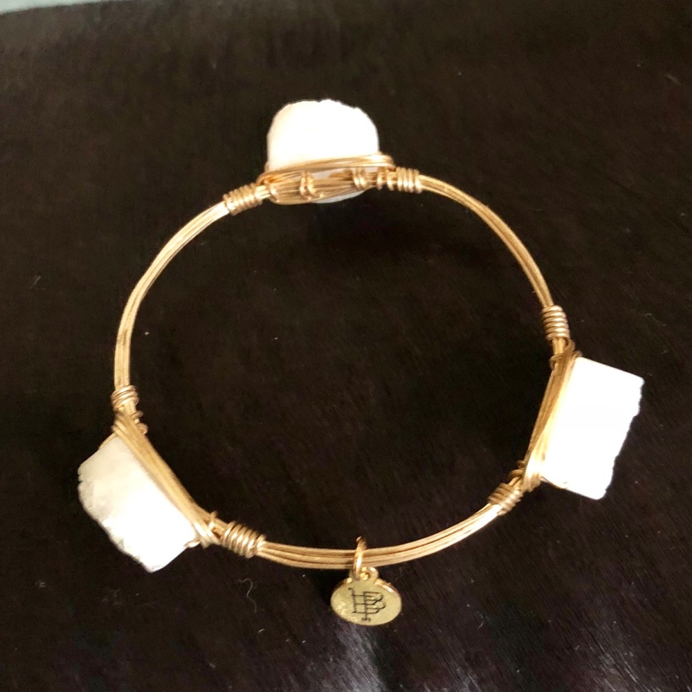BOURBON AND BOWTIES Gold Wire Agate Bracelet